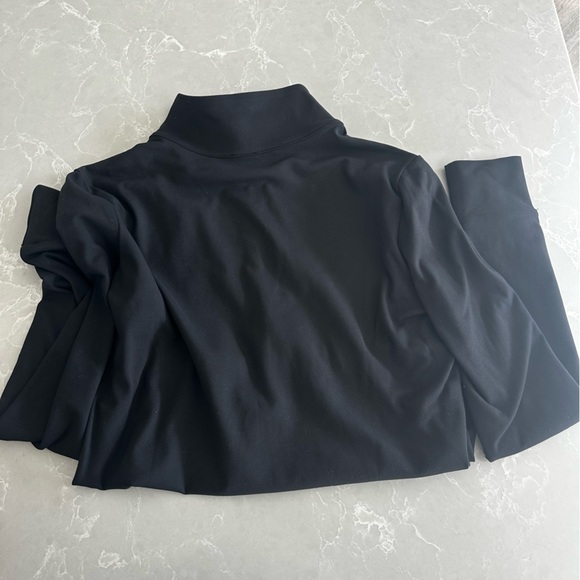 Vuori Studio Half Zip - Picture 8 of 8